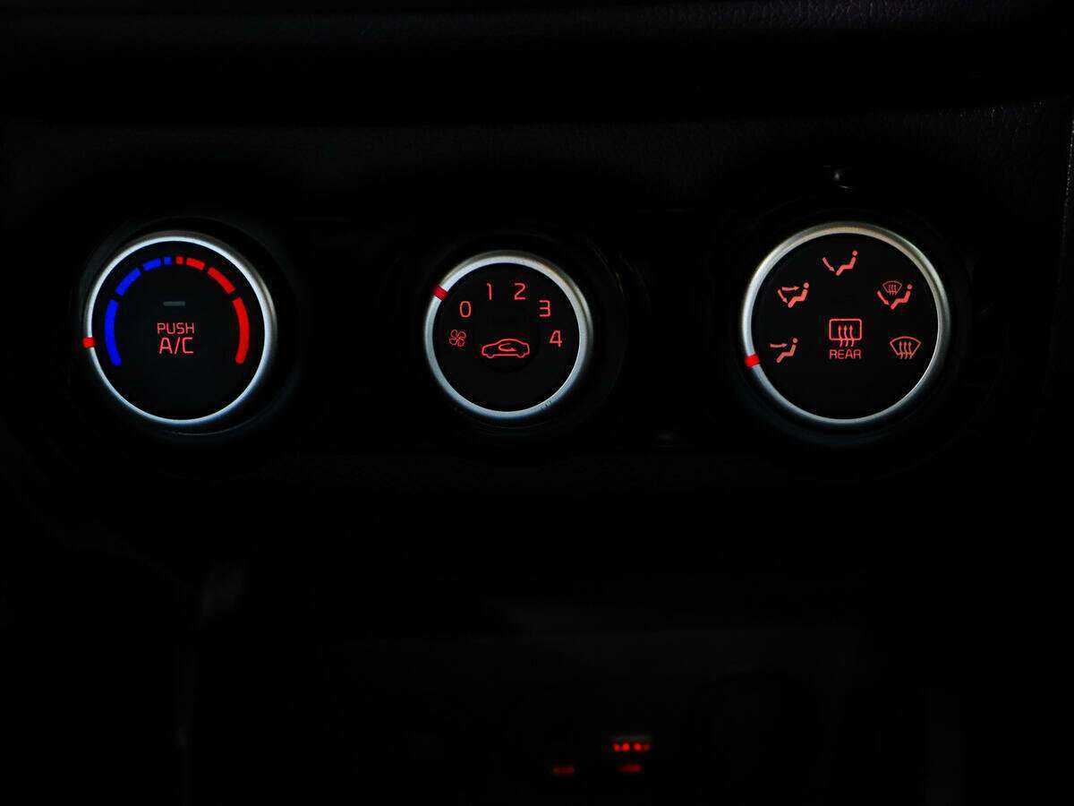 Б/У Киа Рио 2016 года. Фото: #13