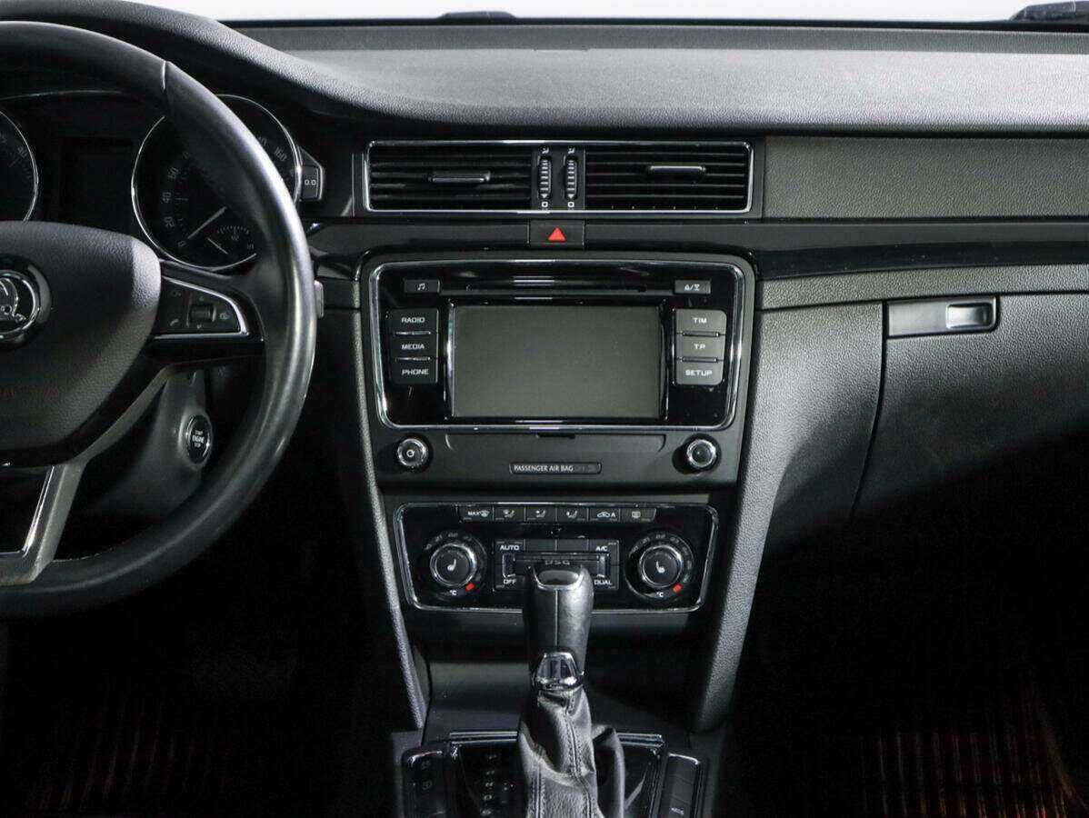 Б/У Шкода Суперб 2013 года. Фото: #12