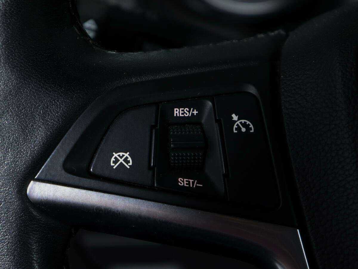 Б/У Опель Астра 2012 года. Фото: #16