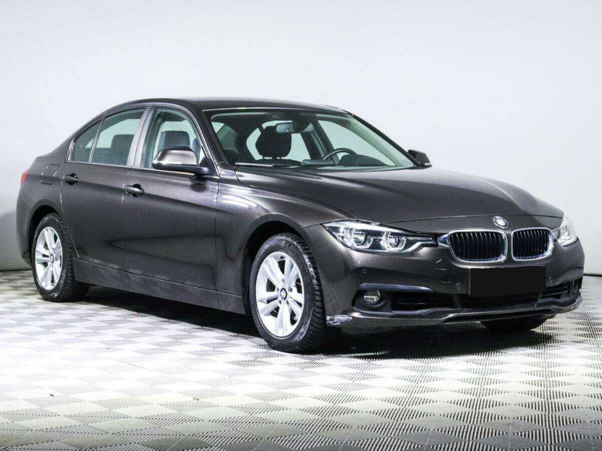 Б/У БМВ 3 серии 2017 года. Фото: #2