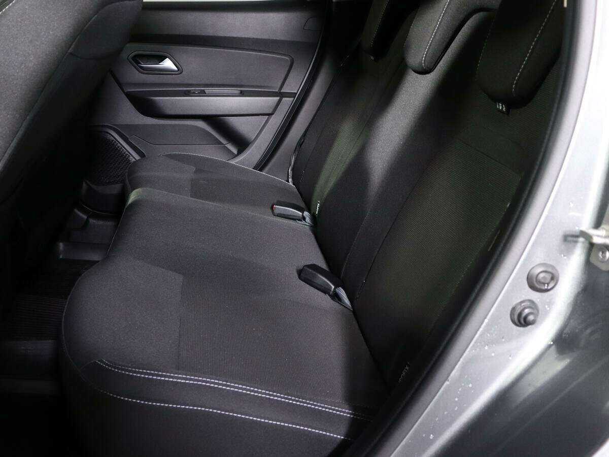 Б/У Рено Дастер 2021 года. Фото: #8