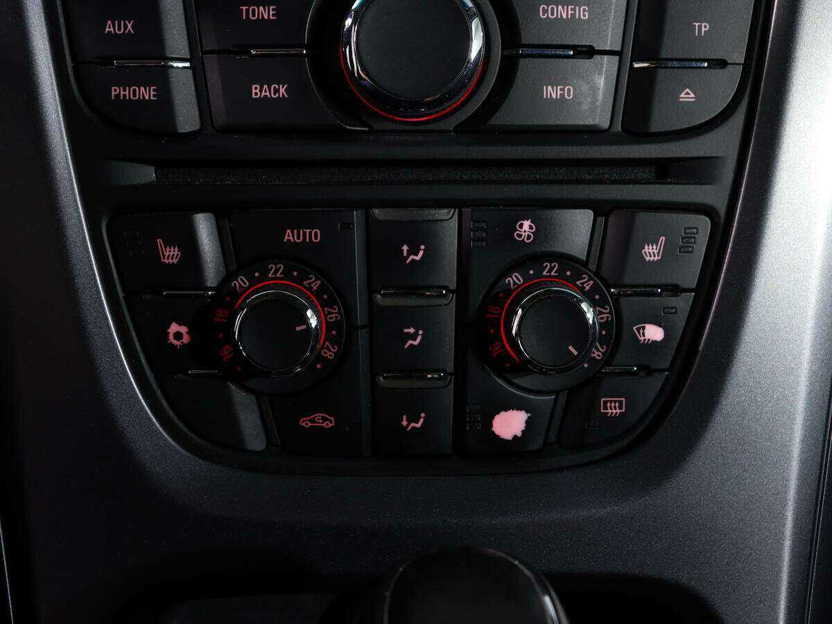 Б/У Опель Астра 2012 года. Фото: #14