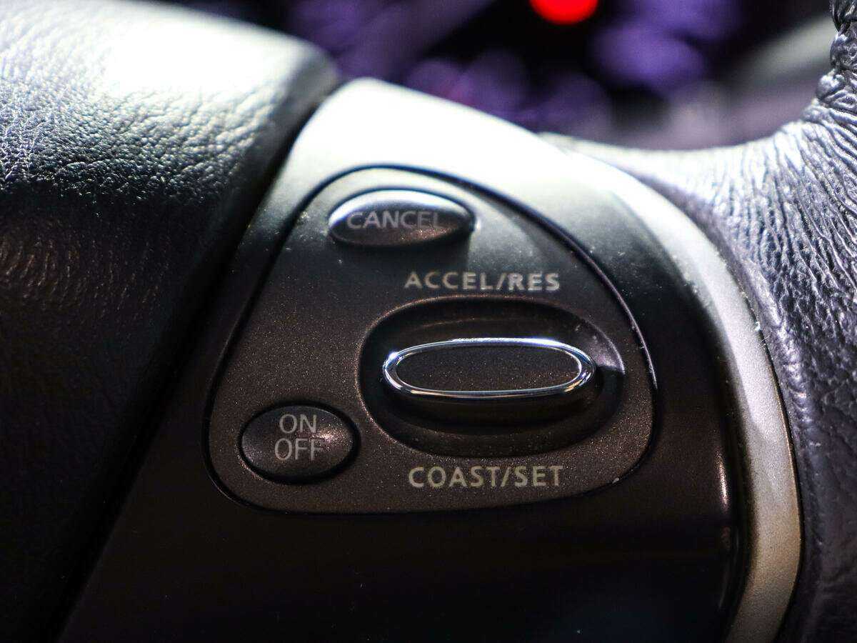 Б/У Ниссан Патфайндер 2015 года. Фото: #19