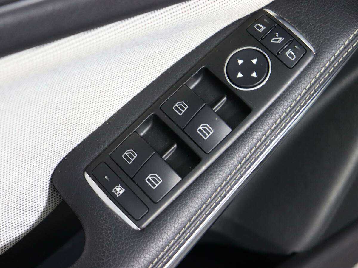 Б/У Мерседес-Бенц А-Класс 2014 года. Фото: #14