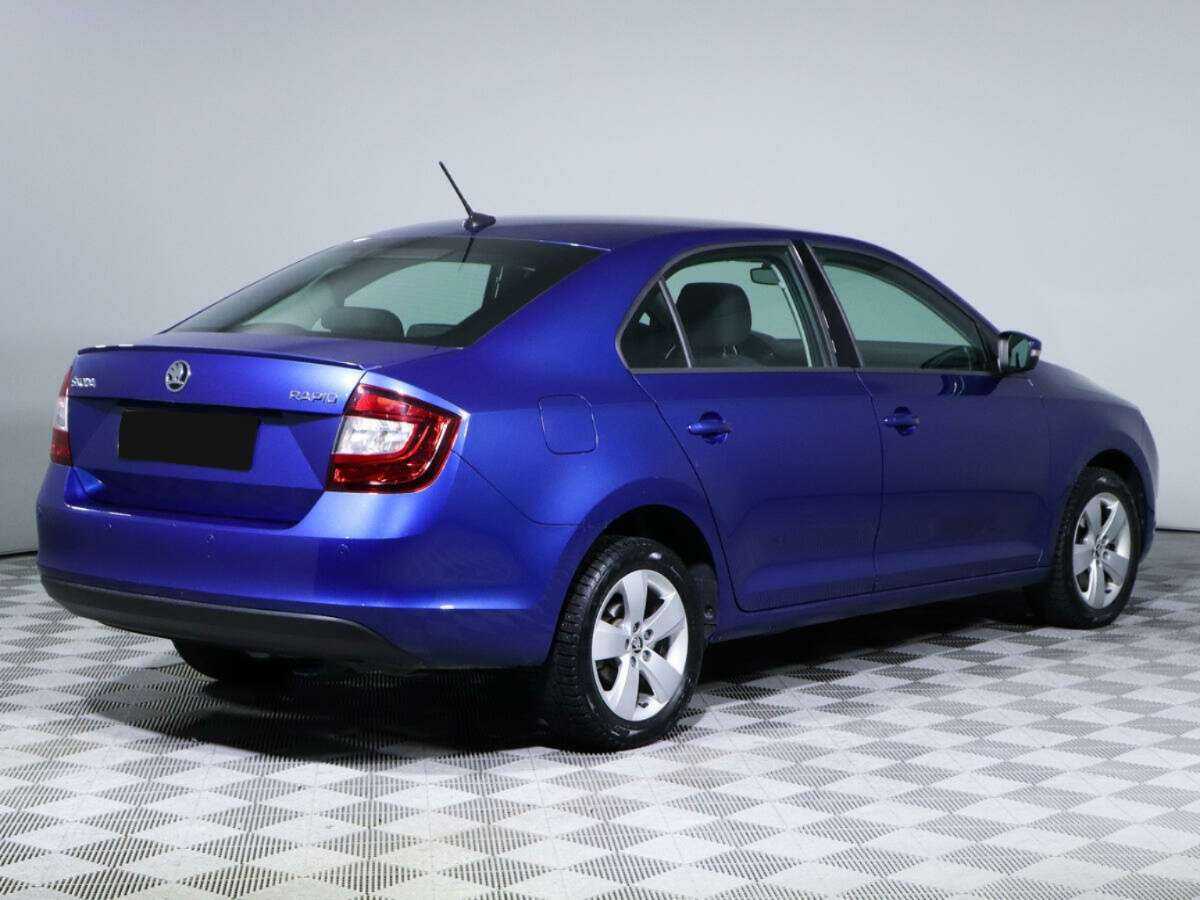 Б/У Шкода Рапид 2017 года. Фото: #3