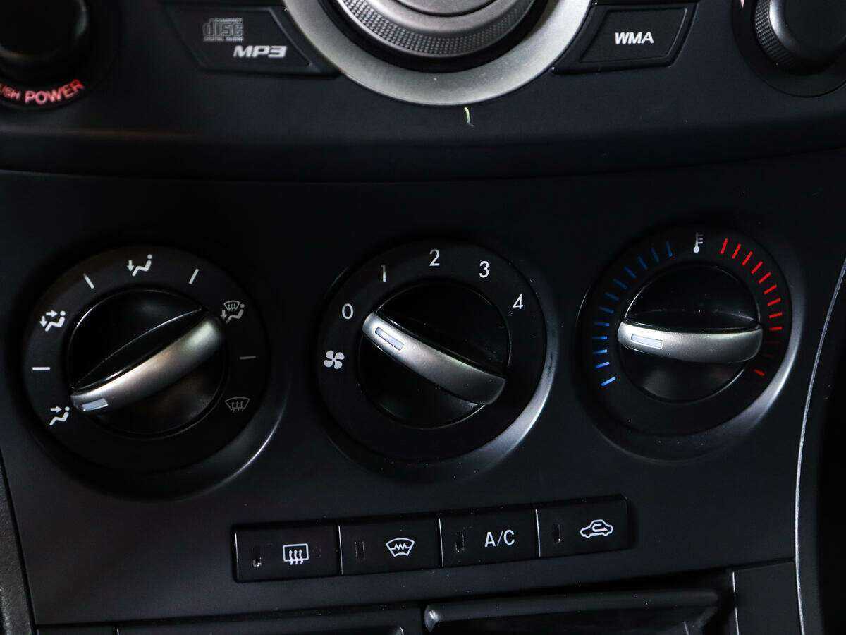 Б/У Мазда 3 2012 года. Фото: #16