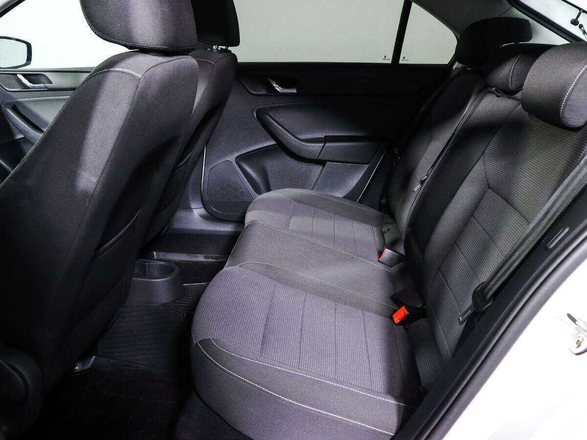 Б/У Шкода Рапид 2016 года. Фото: #7