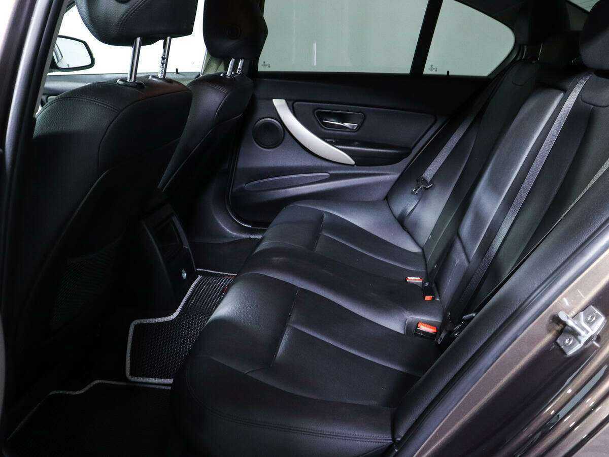 Б/У БМВ 3 серии 2013 года. Фото: #6