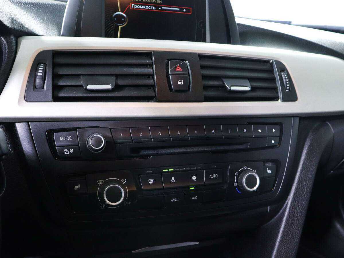 Б/У БМВ 3 серии 2013 года. Фото: #10