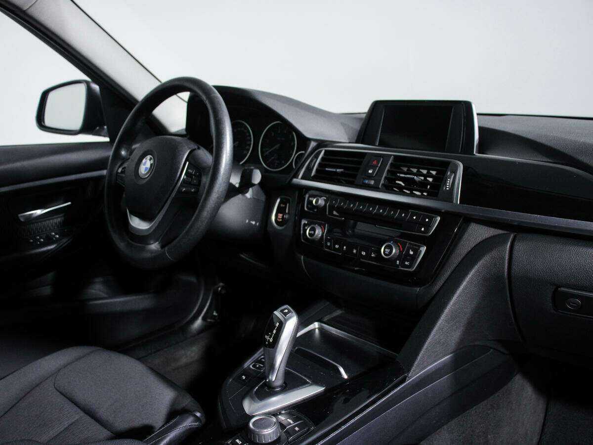 Б/У БМВ 3 серии 2017 года. Фото: #7