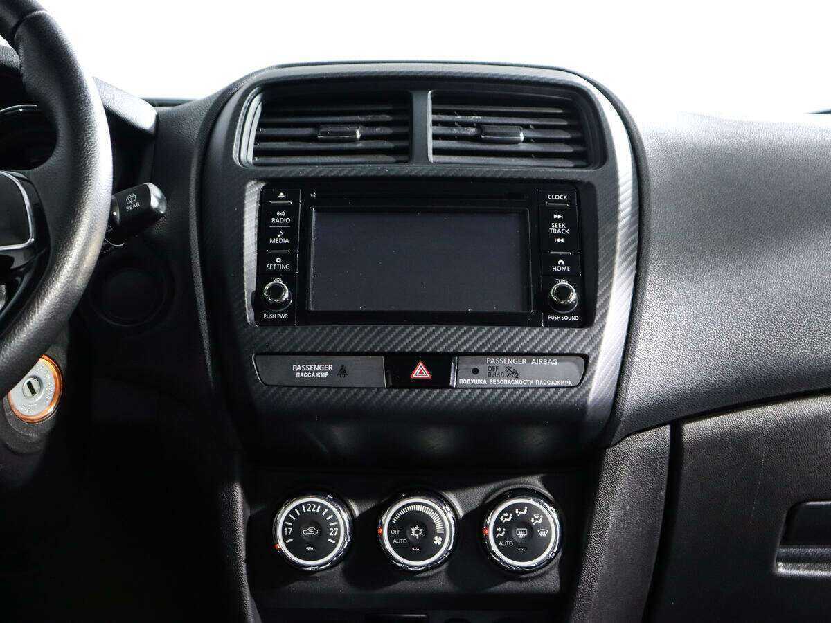 Б/У Митсубиши АС-Икс 2018 года. Фото: #10