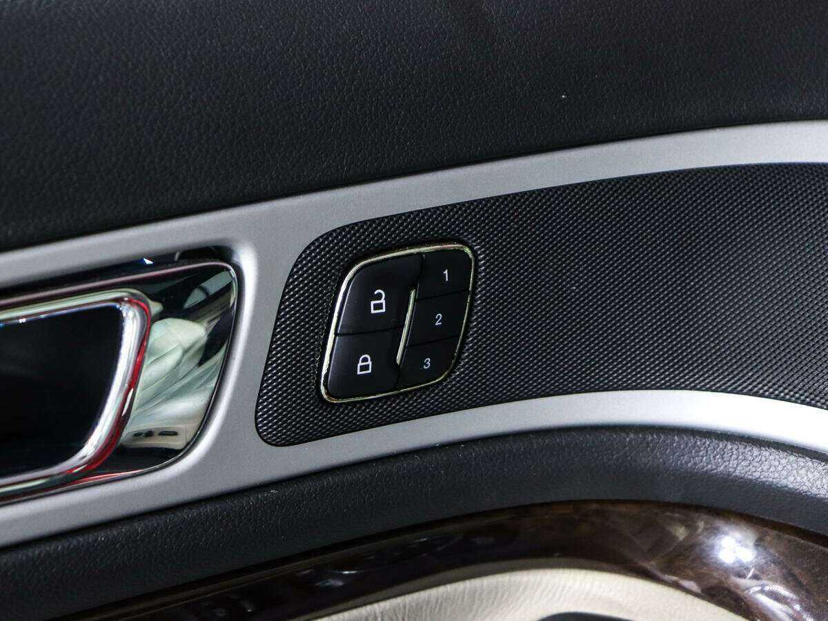 Б/У Форд Експлорер 2012 года. Фото: #18