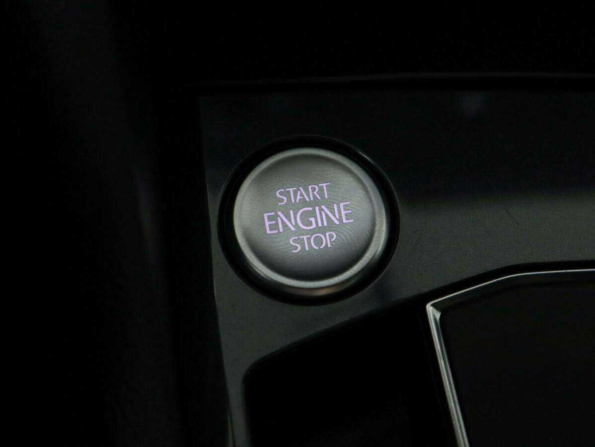 Б/У Фольксваген Тигуан 2018 года. Фото: #15