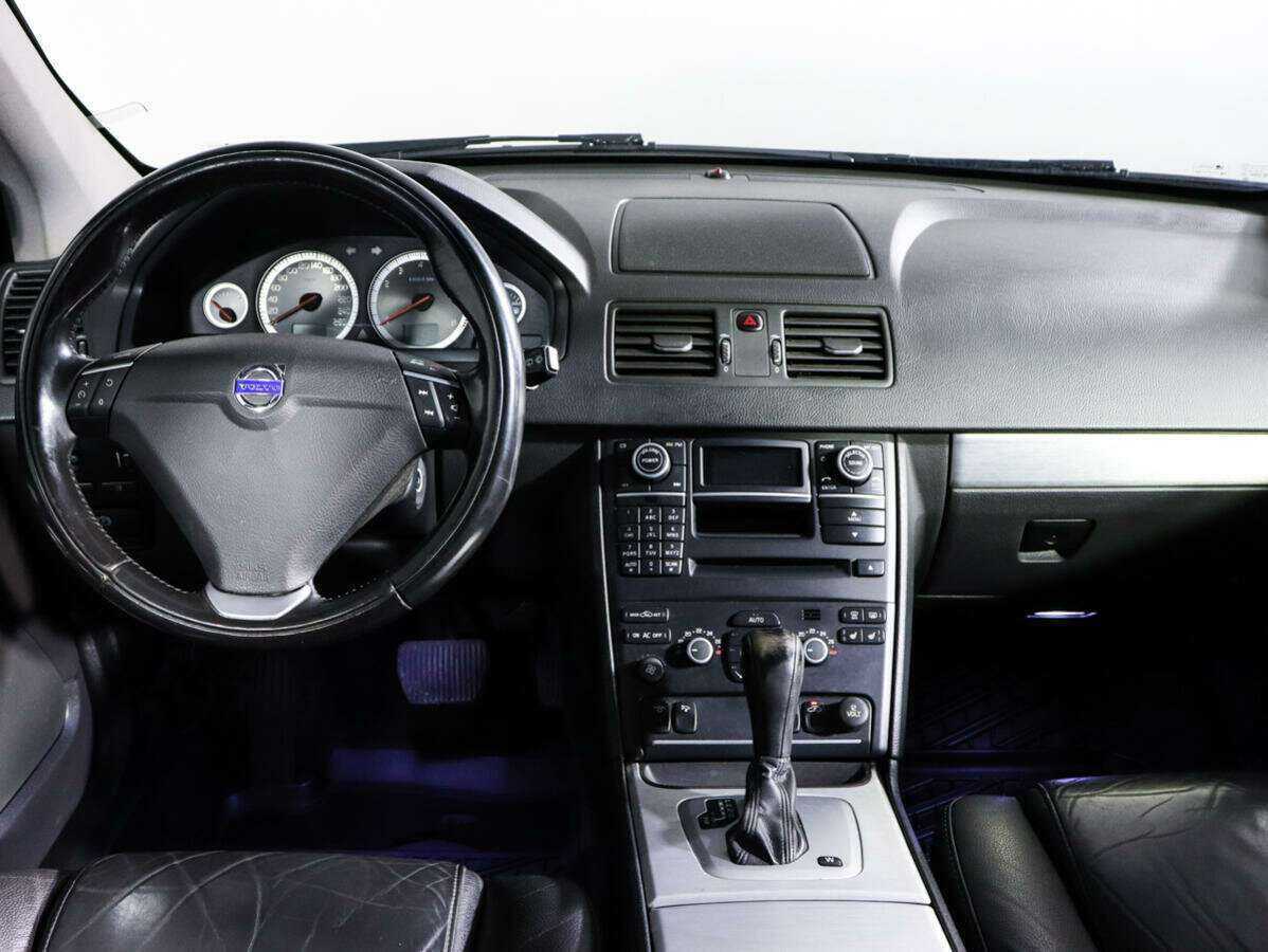 Б/У Вольво ИксЦ90 2012 года. Фото: #8