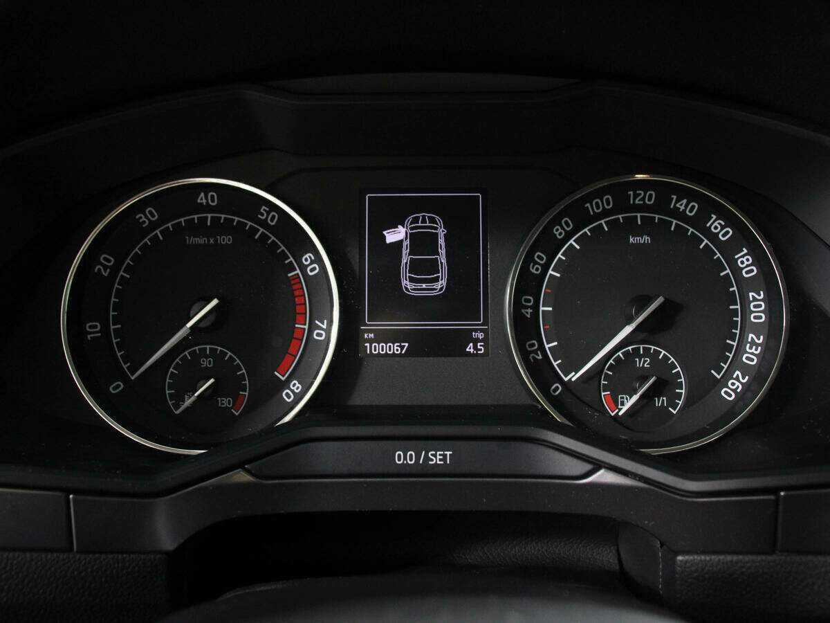 Б/У Шкода Суперб 2017 года. Фото: #7