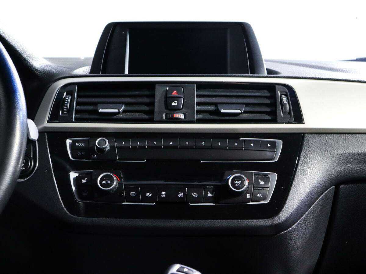 Б/У БМВ 1 серии 2018 года. Фото: #10