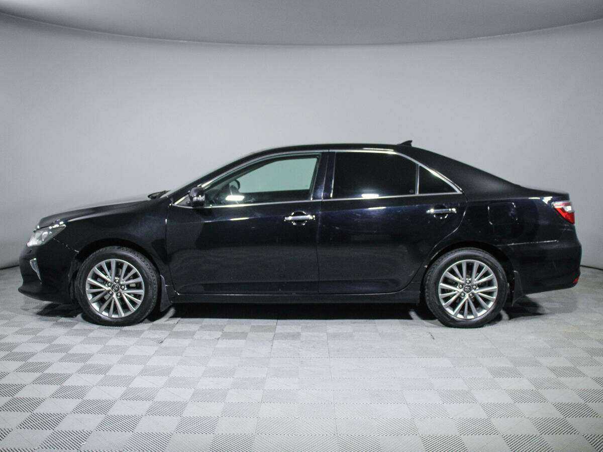 Б/У Тойота Камри 2018 года. Фото: #7