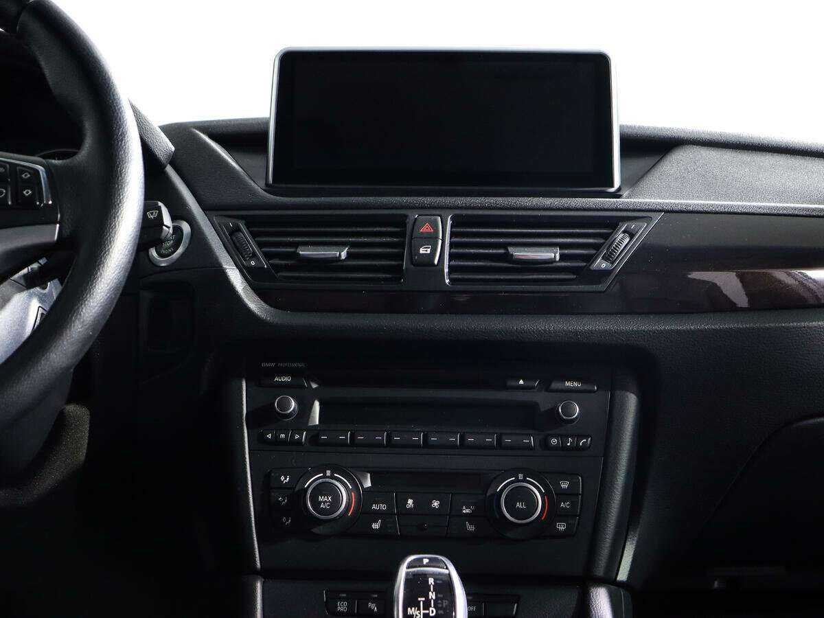 Б/У БМВ Икс1 2013 года. Фото: #12