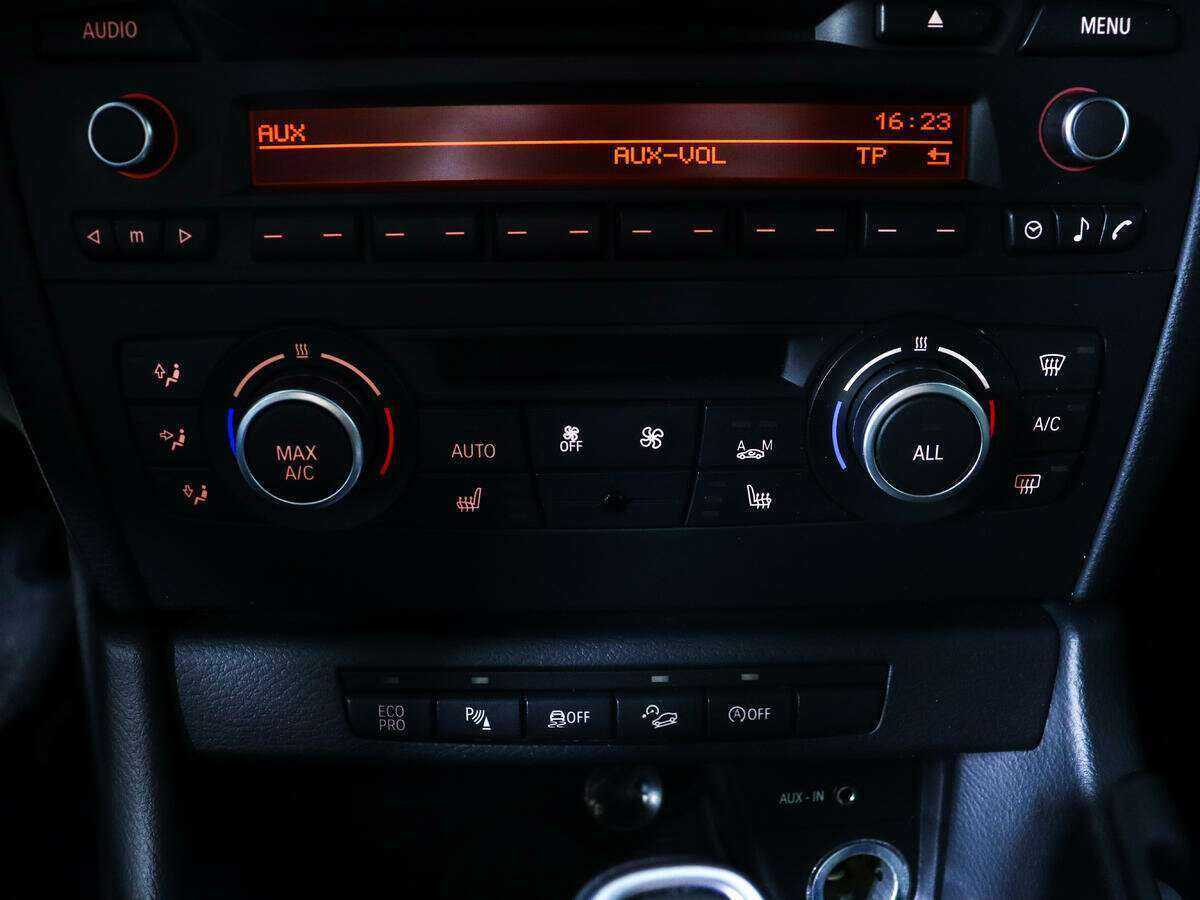 Б/У БМВ Икс1 2013 года. Фото: #15