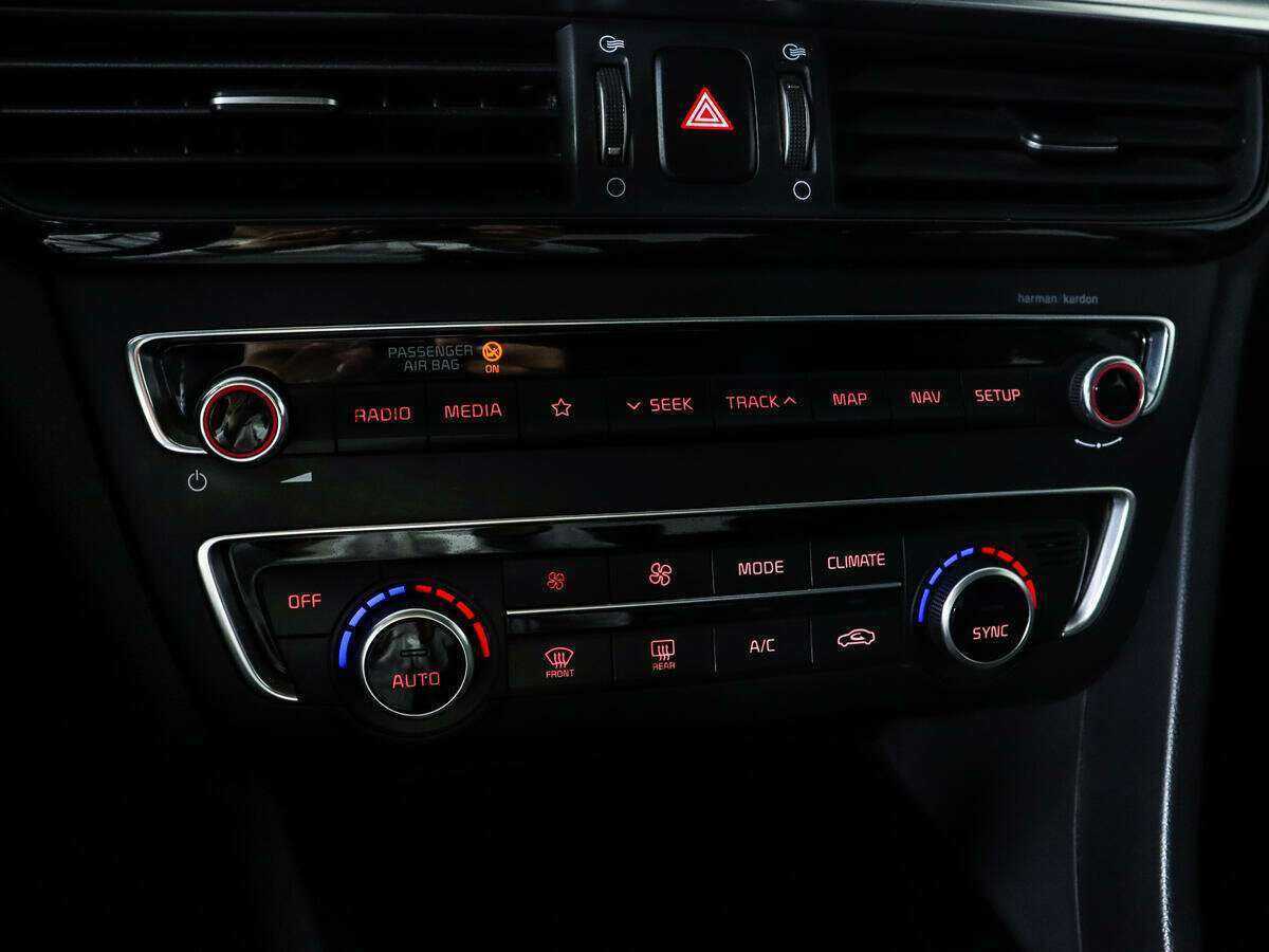 Б/У Киа Оптима 2019 года. Фото: #17