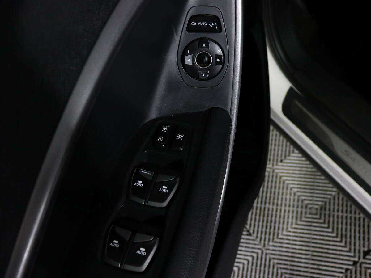 Б/У Хендай Санта Фе 2013 года. Фото: #13