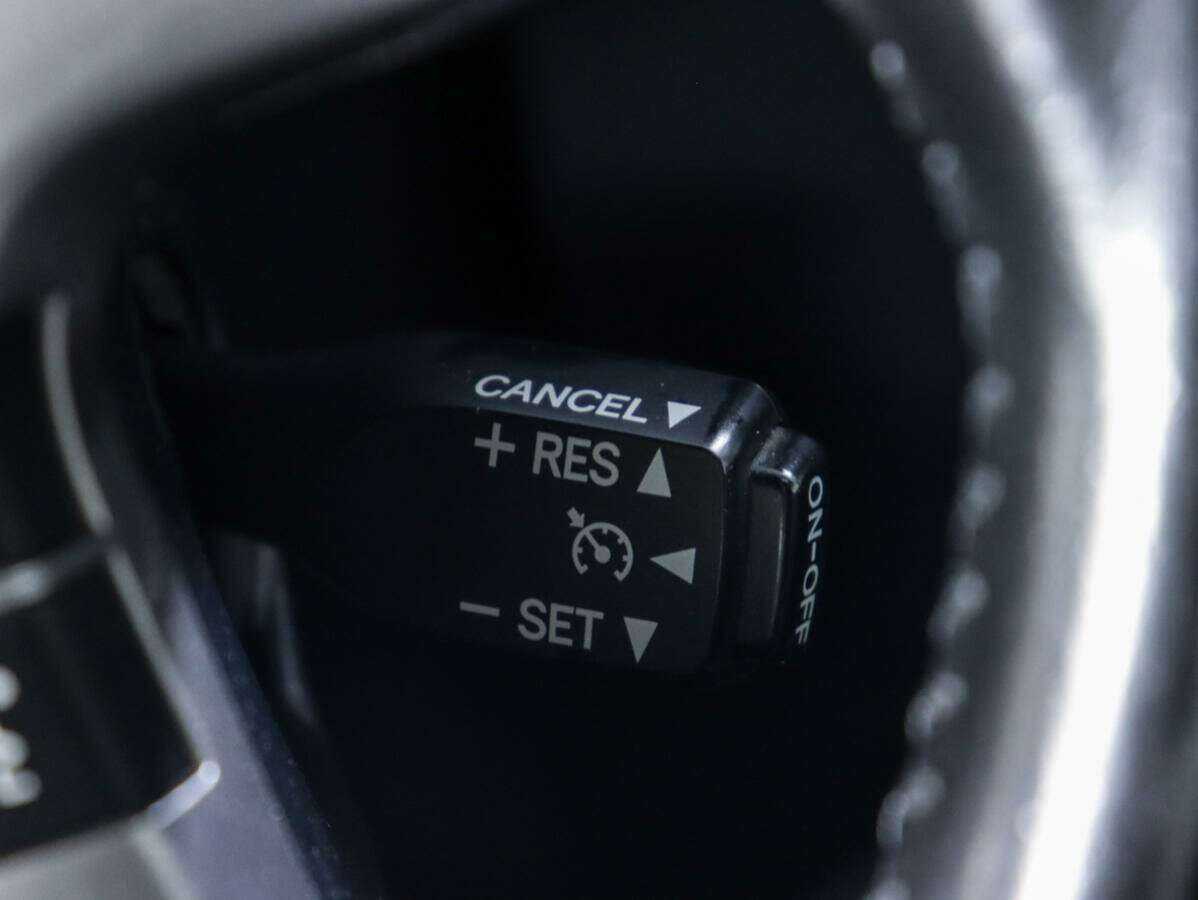 Б/У Тойота Хайлэндер 2012 года. Фото: #15