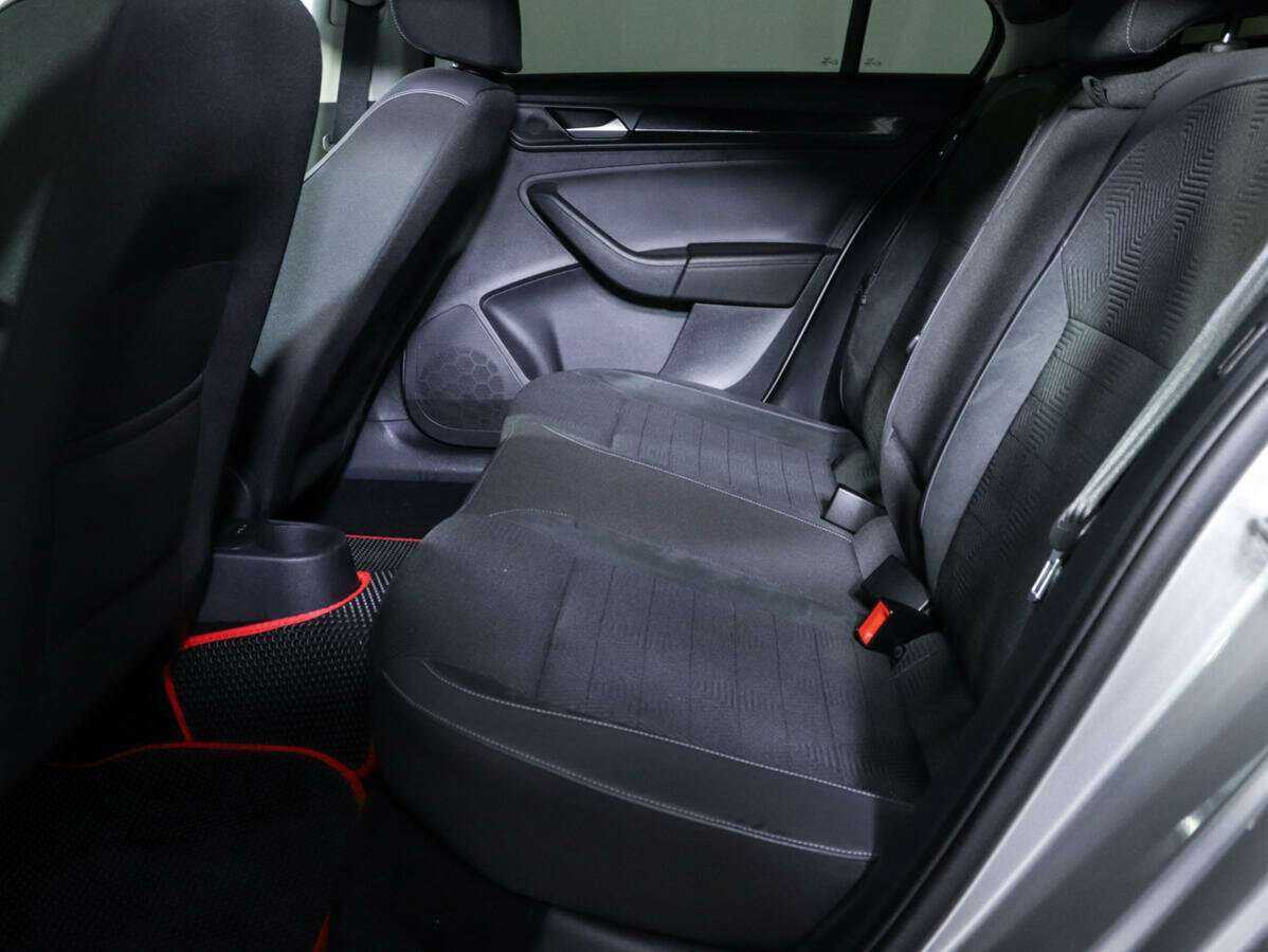 Б/У Фольксваген Поло 2020 года. Фото: #7