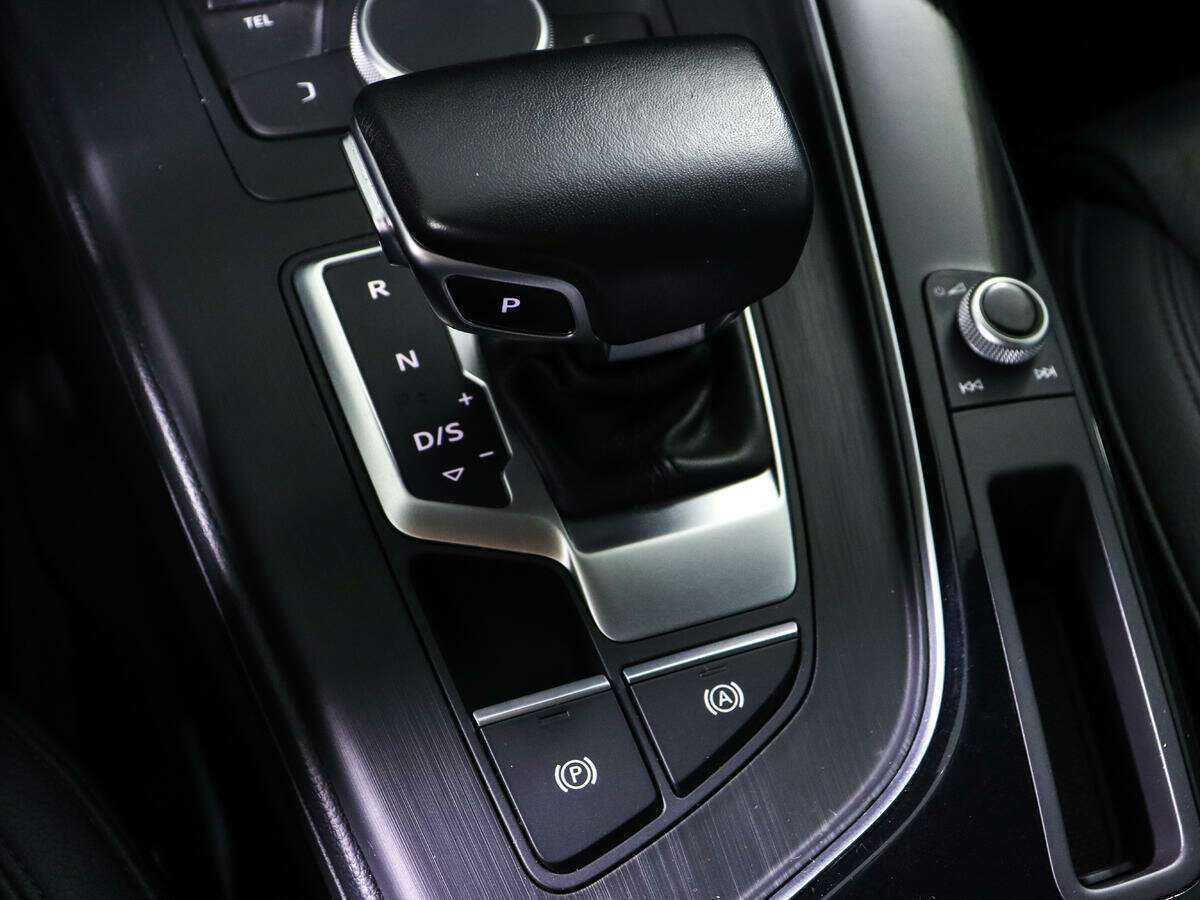 Б/У Ауди А4 2017 года. Фото: #18