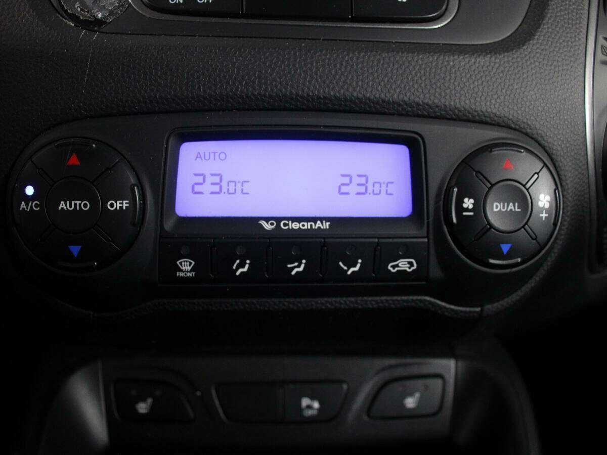 Б/У Хендай ай-икс35 2013 года. Фото: #19