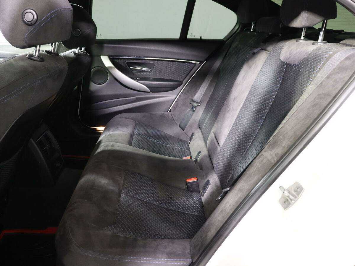 Б/У БМВ 3 серии 2016 года. Фото: #9