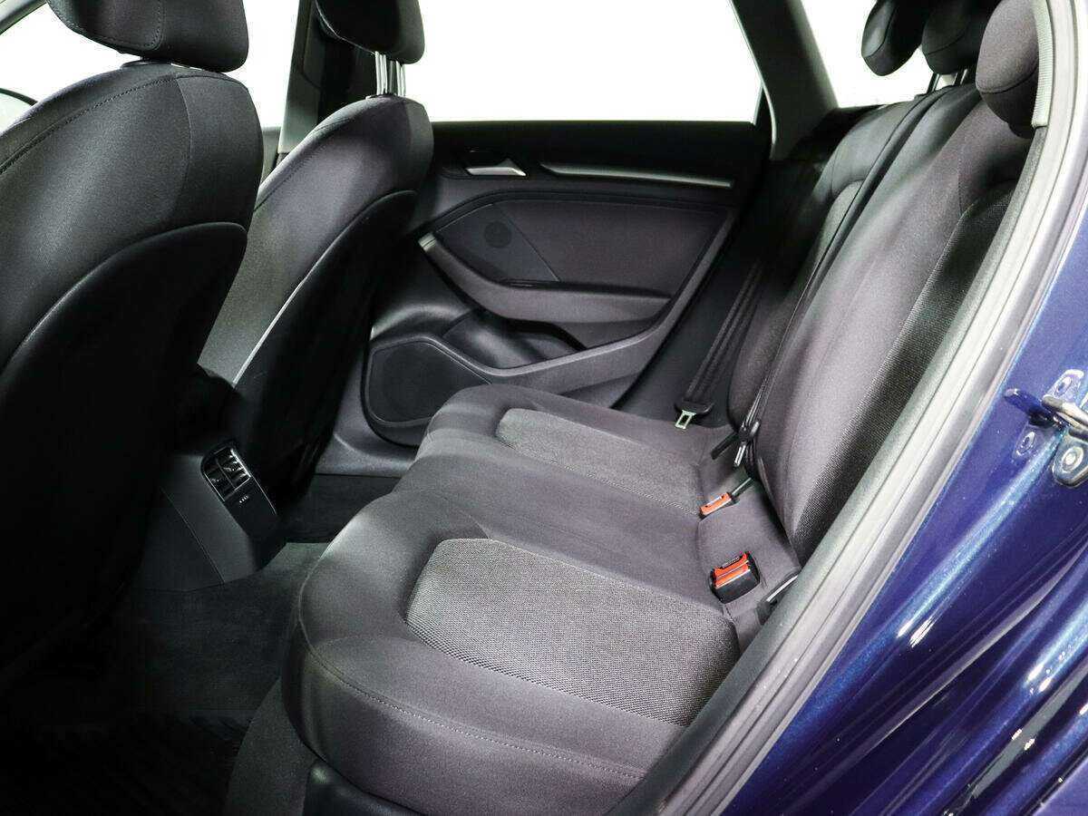 Б/У Ауди А3 2016 года. Фото: #9