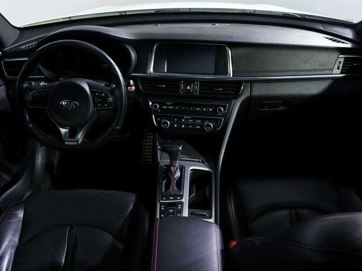 Б/У Киа Оптима 2016 года. Фото: #8