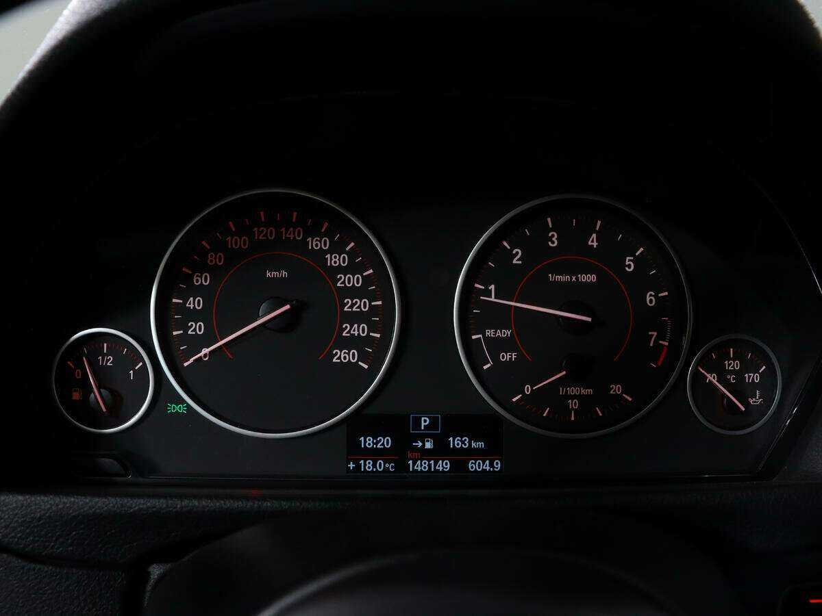 Б/У БМВ 3 серии 2014 года. Фото: #8