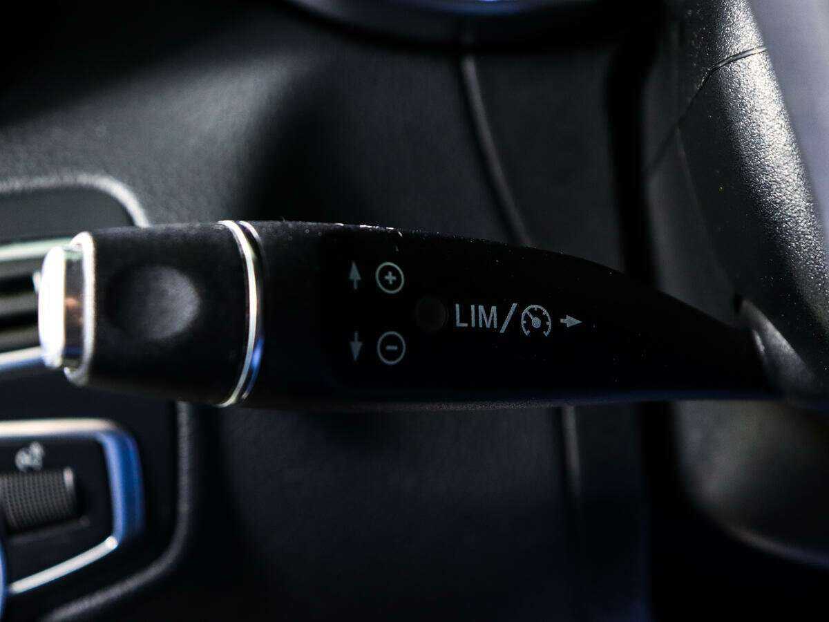 Б/У Мерседес-Бенц Ц-Класс 2014 года. Фото: #12