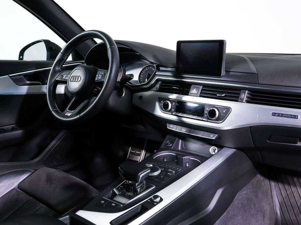 Б/У Ауди А4 2017 года. Фото: #5