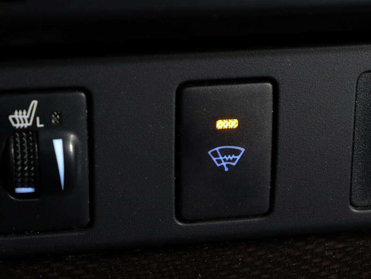 Б/У Тойота Камри 2016 года. Фото: #14