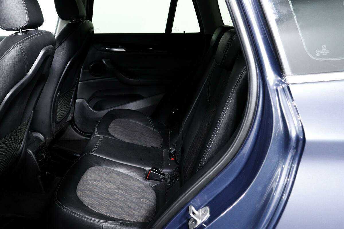 Б/У БМВ Икс1 2017 года. Фото: #11