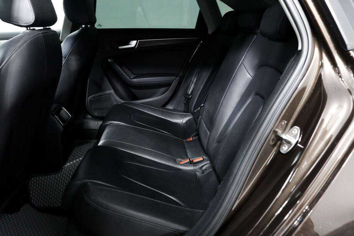 Б/У Ауди А4 2014 года. Фото: #7