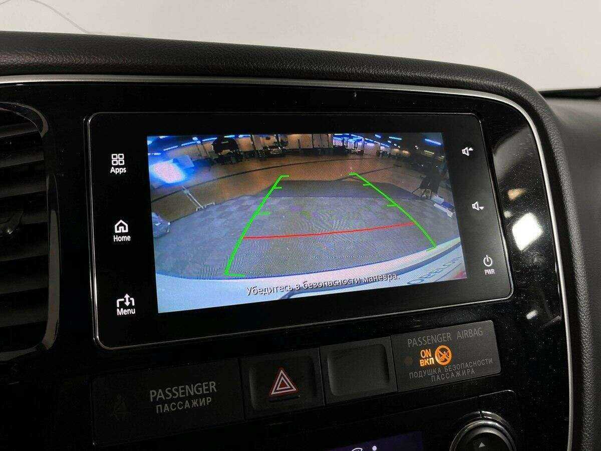 Б/У Митсубиши Оутлэндер 2018 года. Фото: #12