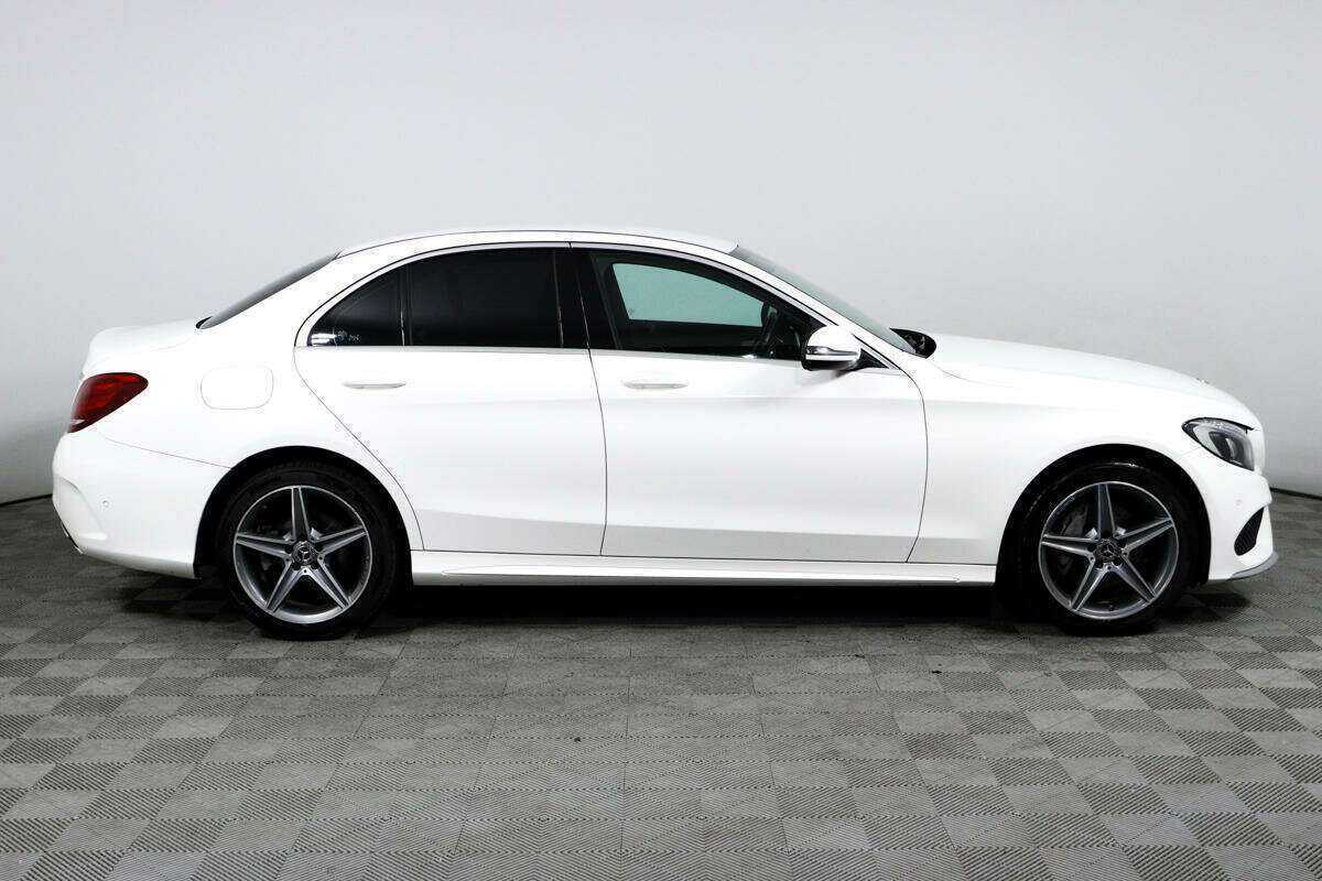 Б/У Мерседес-Бенц Ц-Класс 2017 года. Фото: #3