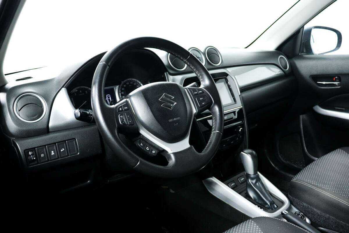 Б/У Сузуки Витара 2018 года. Фото: #12