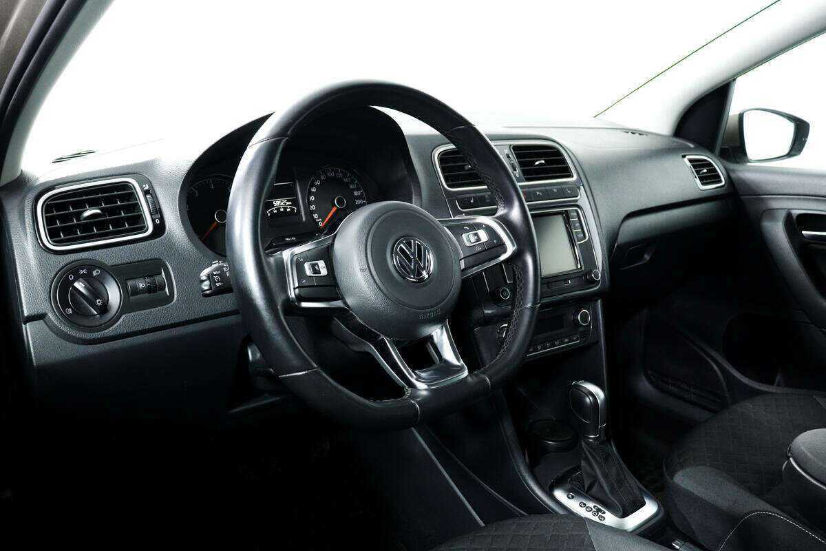 Б/У Фольксваген Поло 2019 года. Фото: #12