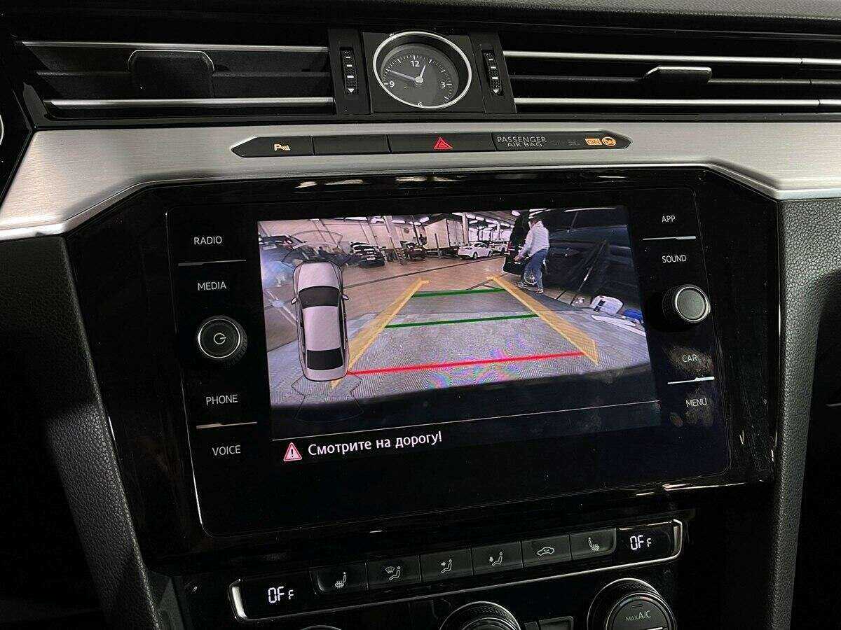 Б/У Фольксваген Пассат 2017 года. Фото: #12