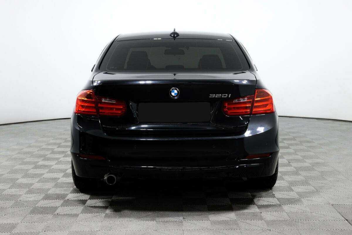 Б/У БМВ 3 серии 2015 года. Фото: #4