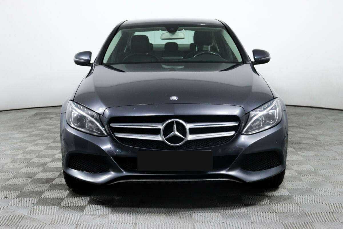 Б/У Мерседес-Бенц Ц-Класс 2015 года. Фото: #1