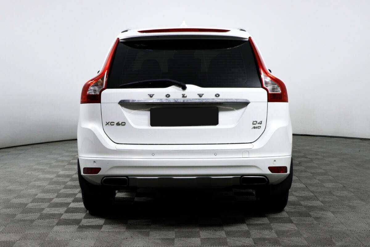 Б/У Вольво ИксЦ60 2016 года. Фото: #5