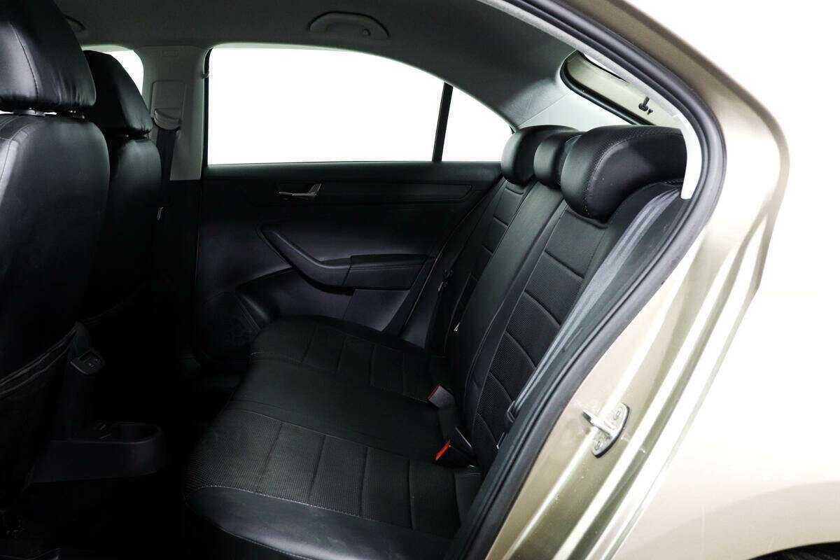 Б/У Шкода Рапид 2020 года. Фото: #11