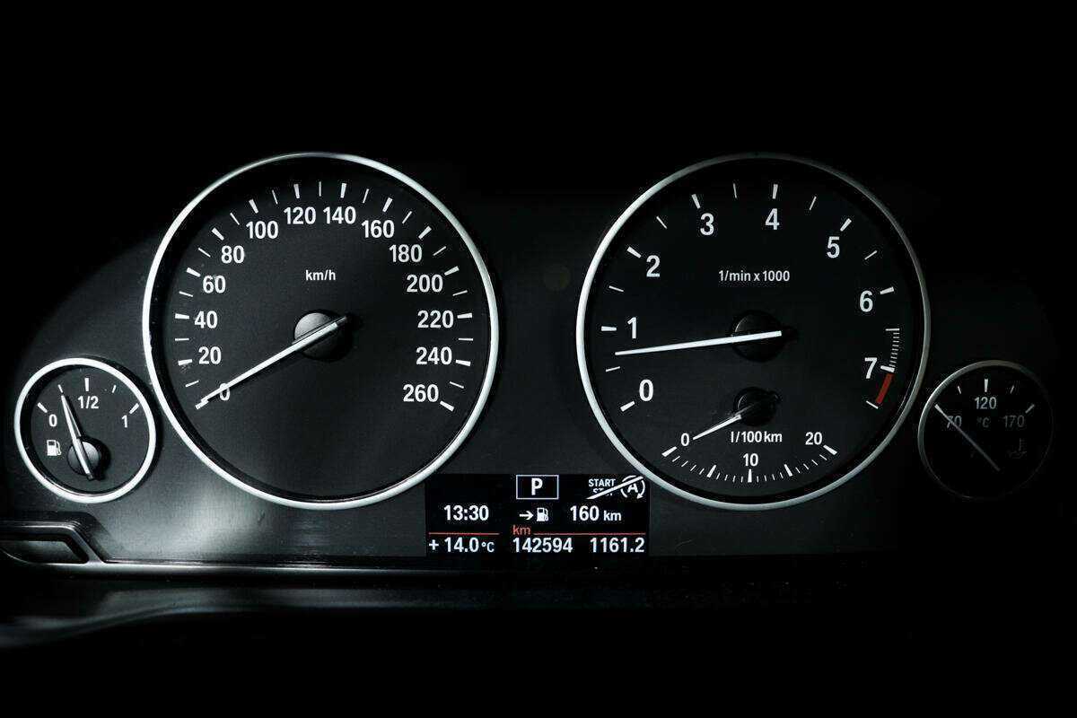 Б/У БМВ Икс3 2014 года. Фото: #9