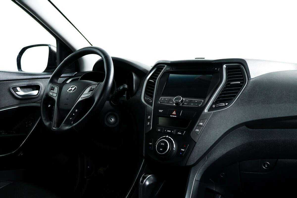 Б/У Хендай Санта Фе 2016 года. Фото: #8