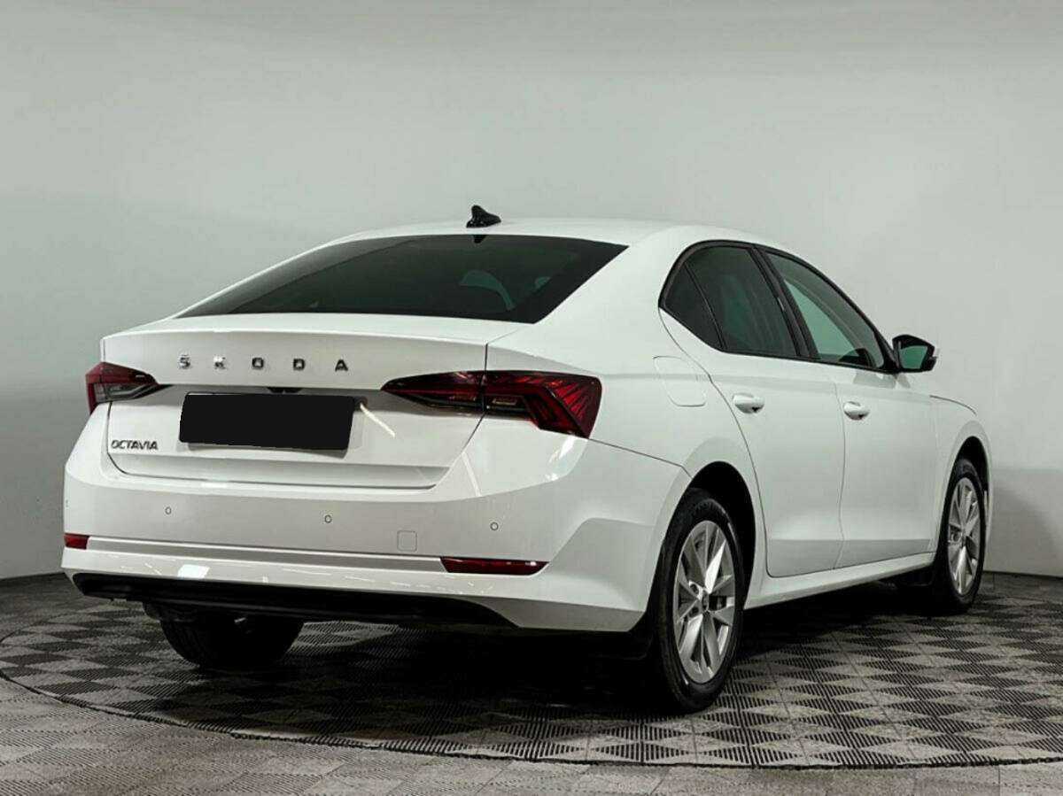 Б/У Шкода Октавия 2020 года. Фото: #4